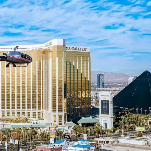 Red Rock Canyon: Helicopter Tour from Las Vegas + Private Landing