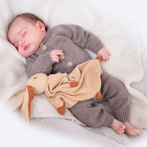 Bluum-strikkedress-med-raglan-3-2.jpeg