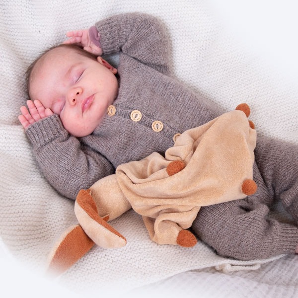 Bluum-strikkedress-med-raglan-4.jpeg