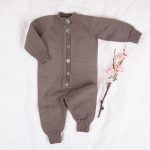 Bluum-strikkedress-med-raglan-7.jpeg
