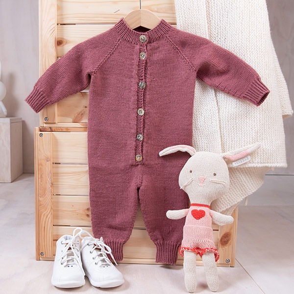 Bluum-strikkedress-med-raglan-1-1-1-1-1-1.jpeg