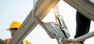 Nostoapuvälineiden tarkastaja