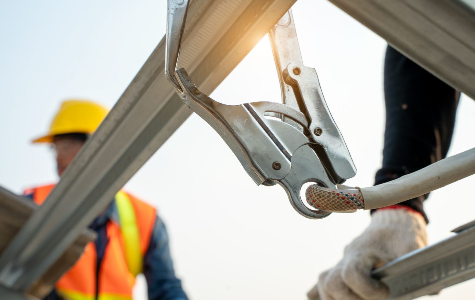Nostoapuvälineiden tarkastaja