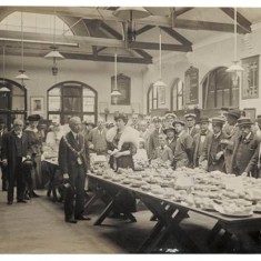 Sir Henry Foreman, Mayor of Hammersmith at a War Canteen.  | Hammersmith and Fulham Archives