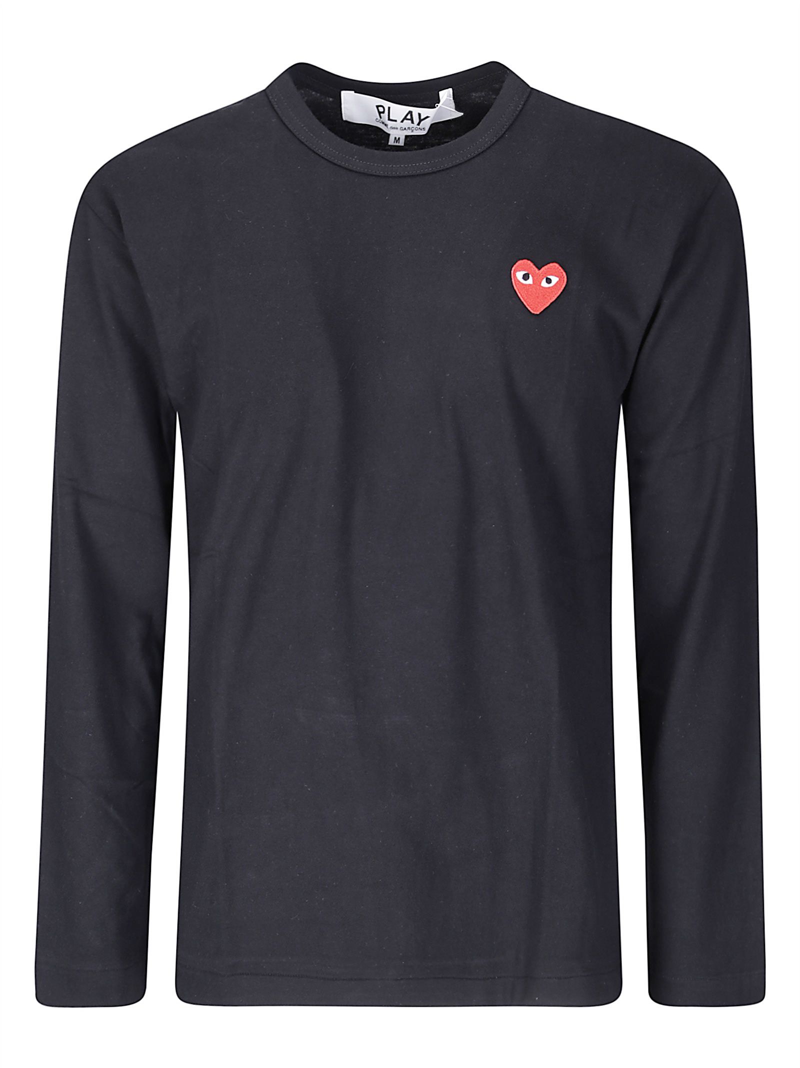 T-Shirt mit rotem Emblem und rotem Herz