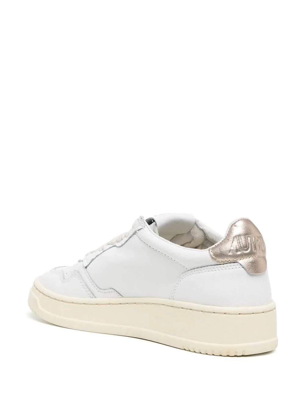 Women's Autry Sneakers Stylish leather sneakers for women by Autry. Front lace-up fastening and flat rubber sole. White.