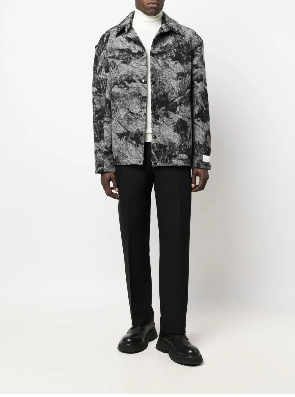 Roberto Collina Maglieria Maglieria DOLCEVITA ML da uomo di ROBERTO COLLINA. Qualità e comfort per tutte le occasioni.