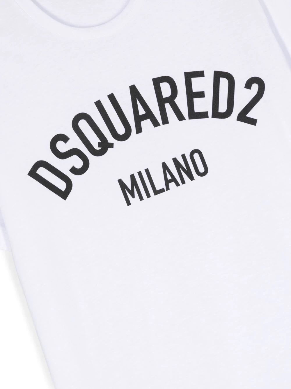 Maglietta per bambini DSQUARED KIDS  Scopri le magliette DSQUARED KIDS SLOUCH FIT MAGLIETTA per bambini. Magliette per bambini di qualità di un marchio rinomato.