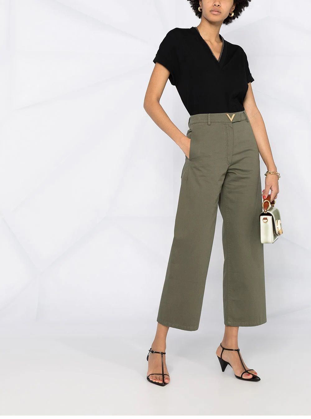 Maglietta BRUNELLO CUCINELLI Donna Maglietta BRUNELLO CUCINELLI SCOLLO V M/C da donna, perfetta per ogni guardaroba.