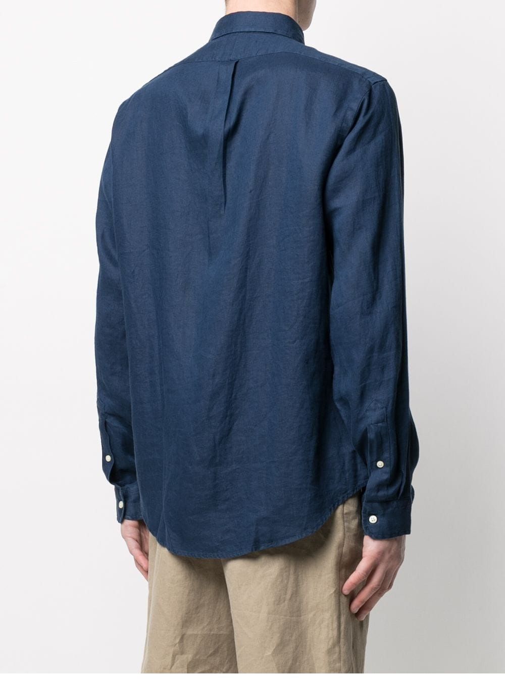 Ralph Lauren Men's Shirt  Upgrade your wardrobe with this 100% linen sport shirt from a top brand.