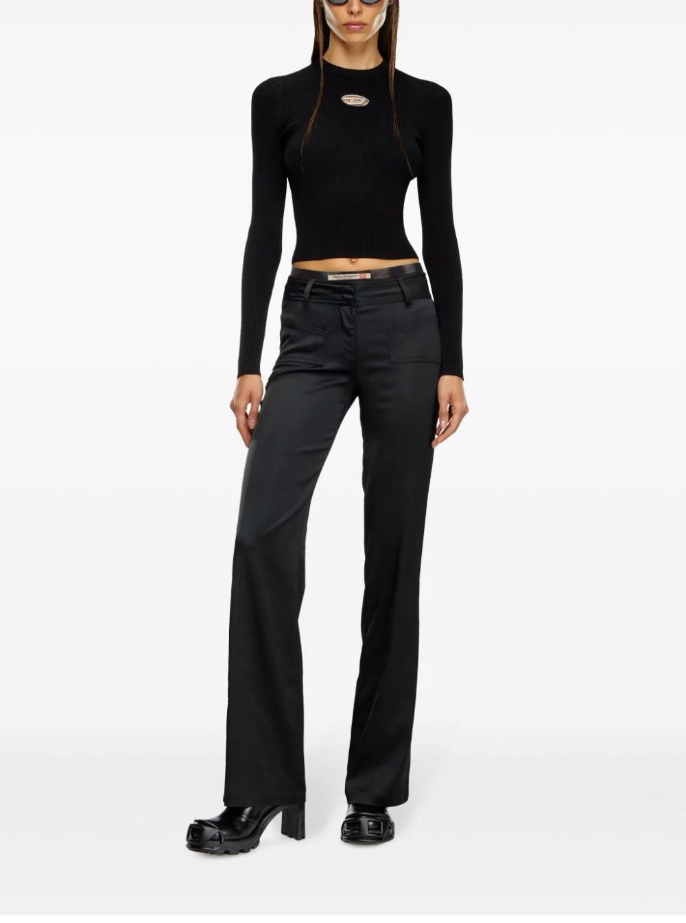 DIESEL Knitwear for Women Stay stylish and warm with this Diesel knitwear for women. Made from 83%VI and 17%PL, it's perfect for the FW24 season. Shop now!