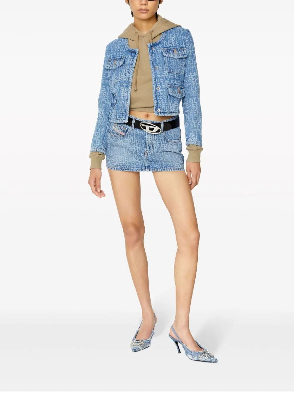 DIESEL OVAL D LOGO BELT ACCESSORIES FOR WOMEN Complete your look with this stylish oval logo belt from DIESEL's FW24 collection. Made with 100% PMU, it's the perfect accessory for any woman.