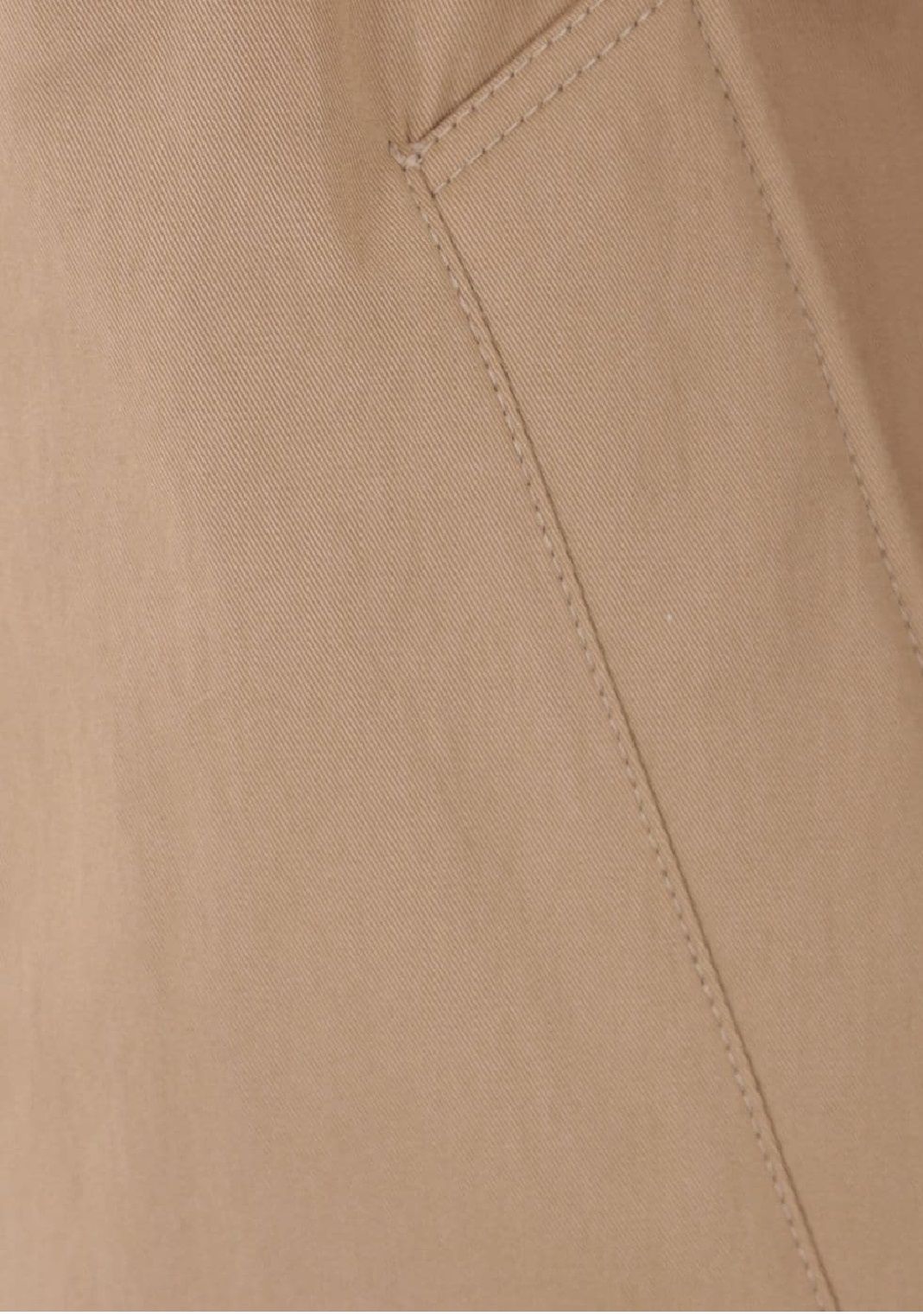 BRUNELLO CUCINELLI DOWN JACKET - FW24 COLLECTION Stay warm in style with this FW24 down jacket from Brunello Cucinelli. Made with 75% cotton and 25% polyamide, it's perfect for the modern man.