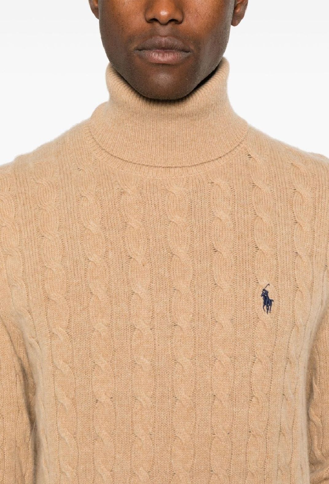Ralph Lauren Long Sleeve Pullover Stay warm and stylish with this luxurious wool and cashmere blend pullover from Ralph Lauren FW24. Perfect for men's knitwear collection.