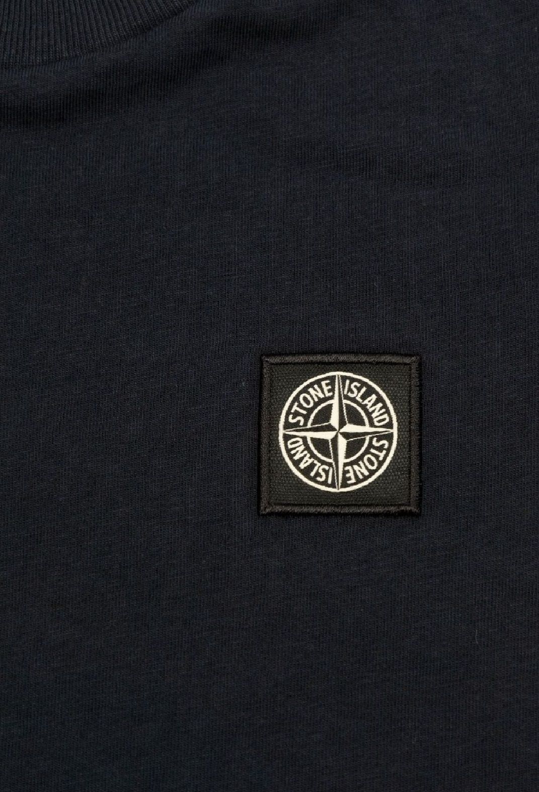 Stone Island Kids T-Shirt Maglietta in cotone premium al 100% della collezione FW24 di Stone Island Kids. Perfetta per ragazzi alla moda.