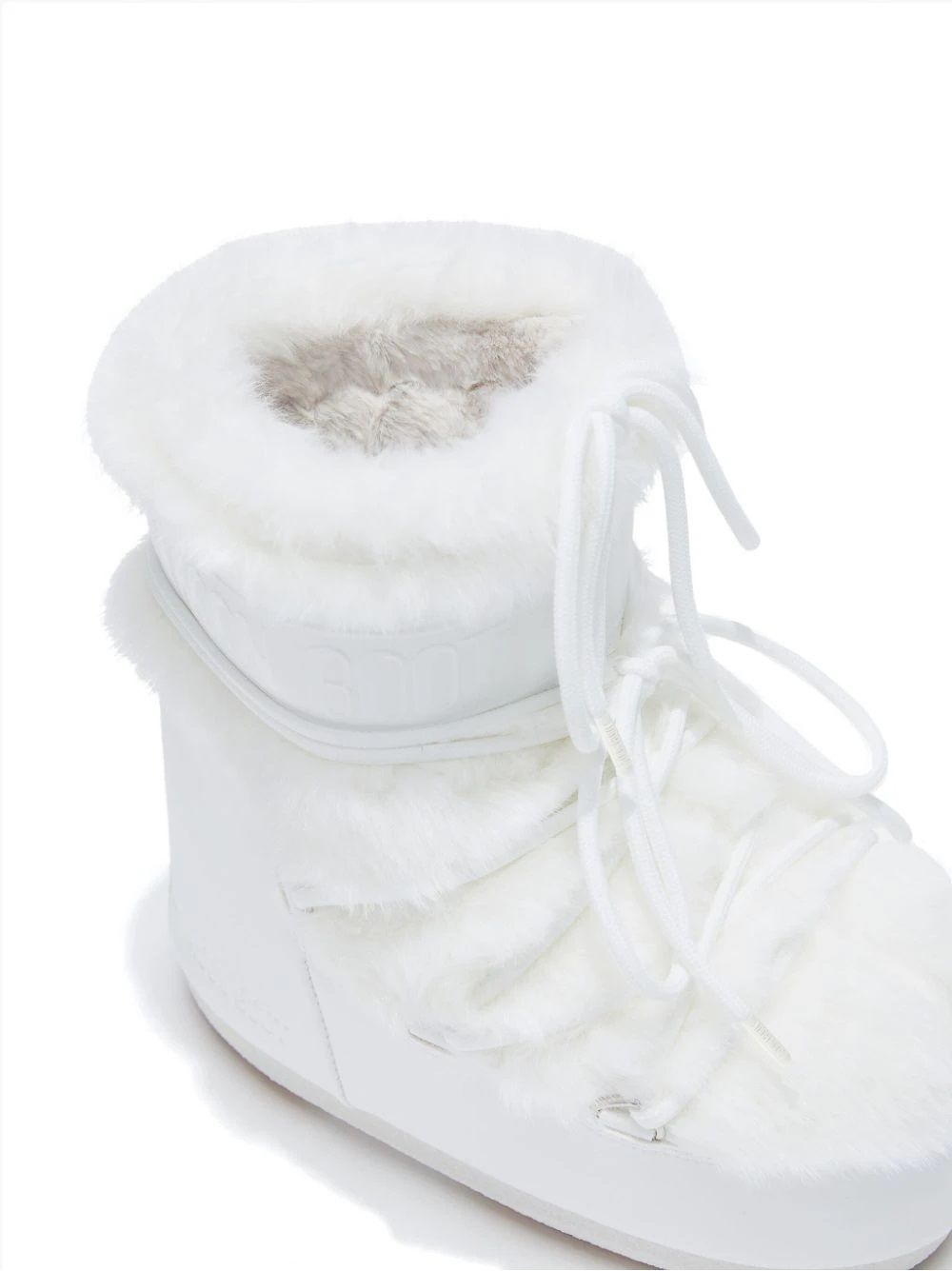 MOON BOOT MB ICON LOW FAUX FUR for woman Stay stylish and warm this season with our MOON BOOT FW24 boots. Made with MODACRILYC, polyester, and PVC, these women's boots are a must-have for any fashion-forward wardrobe. Shop now in our SHOES - BOOTS category.