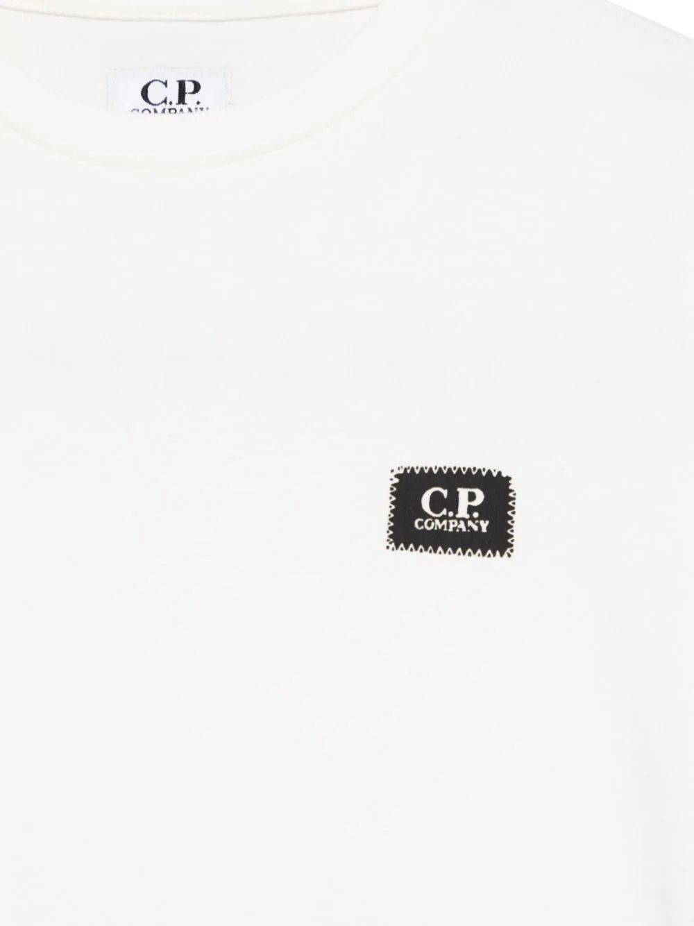 CP Company Kids T-Shirt Stylish and durable t-shirt for boys from CP Company Kids FW24 collection. Made with 100% CO for comfort and quality. Perfect for any occasion.