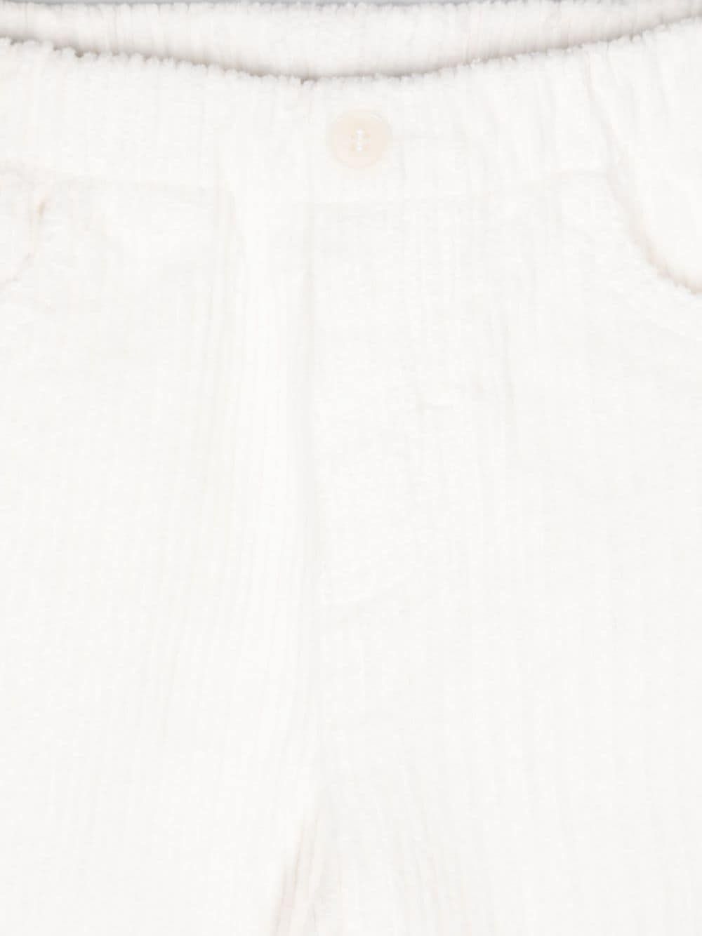 IL GUFO KIDS pants Stylish pants from IL GUFO KIDS' FW24 Collection. Made with 97% cotton and 3% elastane for comfort and durability. Perfect for any occasion. Shop now!