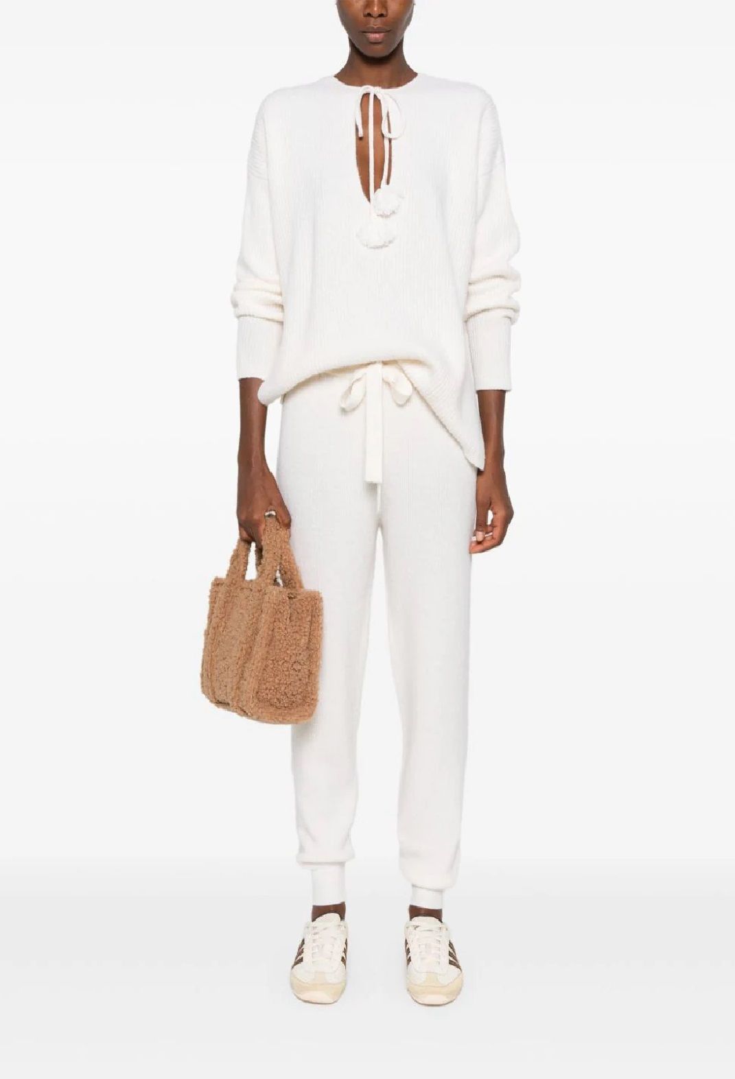 Golden Goose DB maglione da Donna Resta accogliente e alla moda con questo lussuoso maglione in lana della collezione Golden Goose DB FW24. Perfetto per la donna alla moda. Acquista ora!