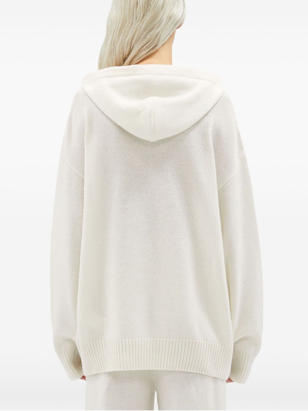 MSGM Knitwear for Women Stay stylish and cozy this season with MSGM's FW24 knitwear. Made with 70% wool and 30% cashmere, this chic piece is perfect for the modern woman.