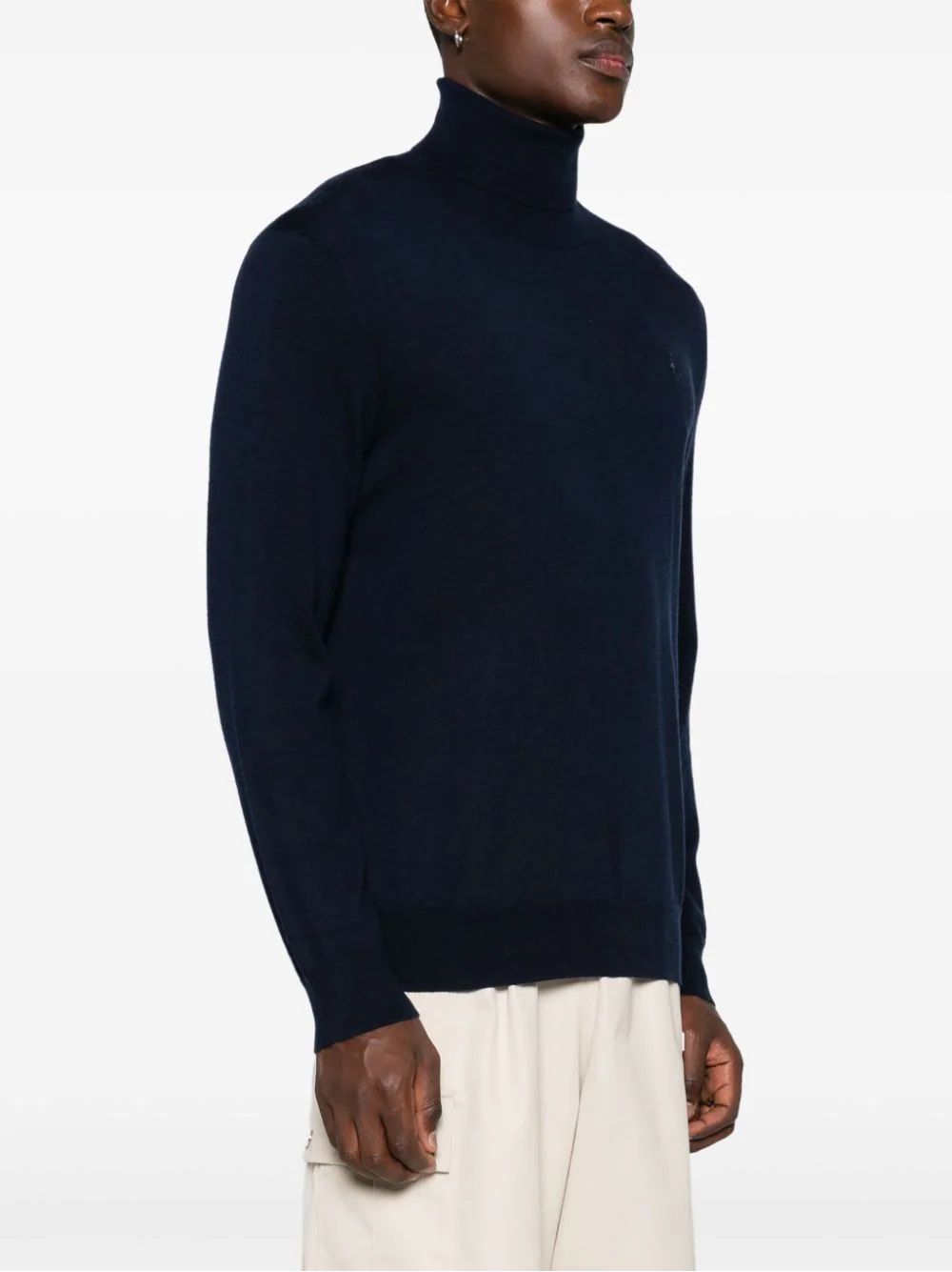 RALPH LAUREN Maglione da uomo Rimani al caldo e alla moda con questo maglione in lana al 100% della collezione FW24 di RALPH LAUREN. Perfetto per la maglieria maschile.