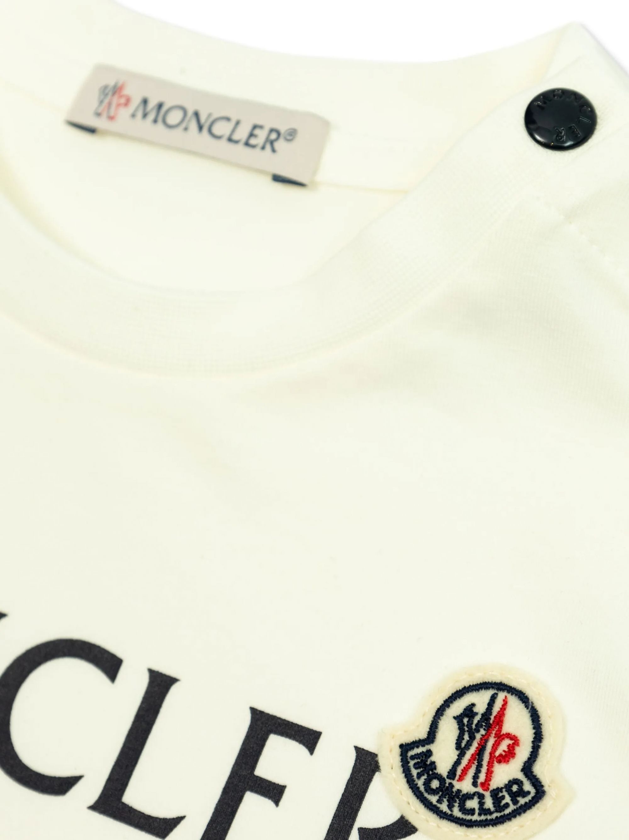 MAGLIA MANICHE CORTE MAGLIA MANICHE CORTE