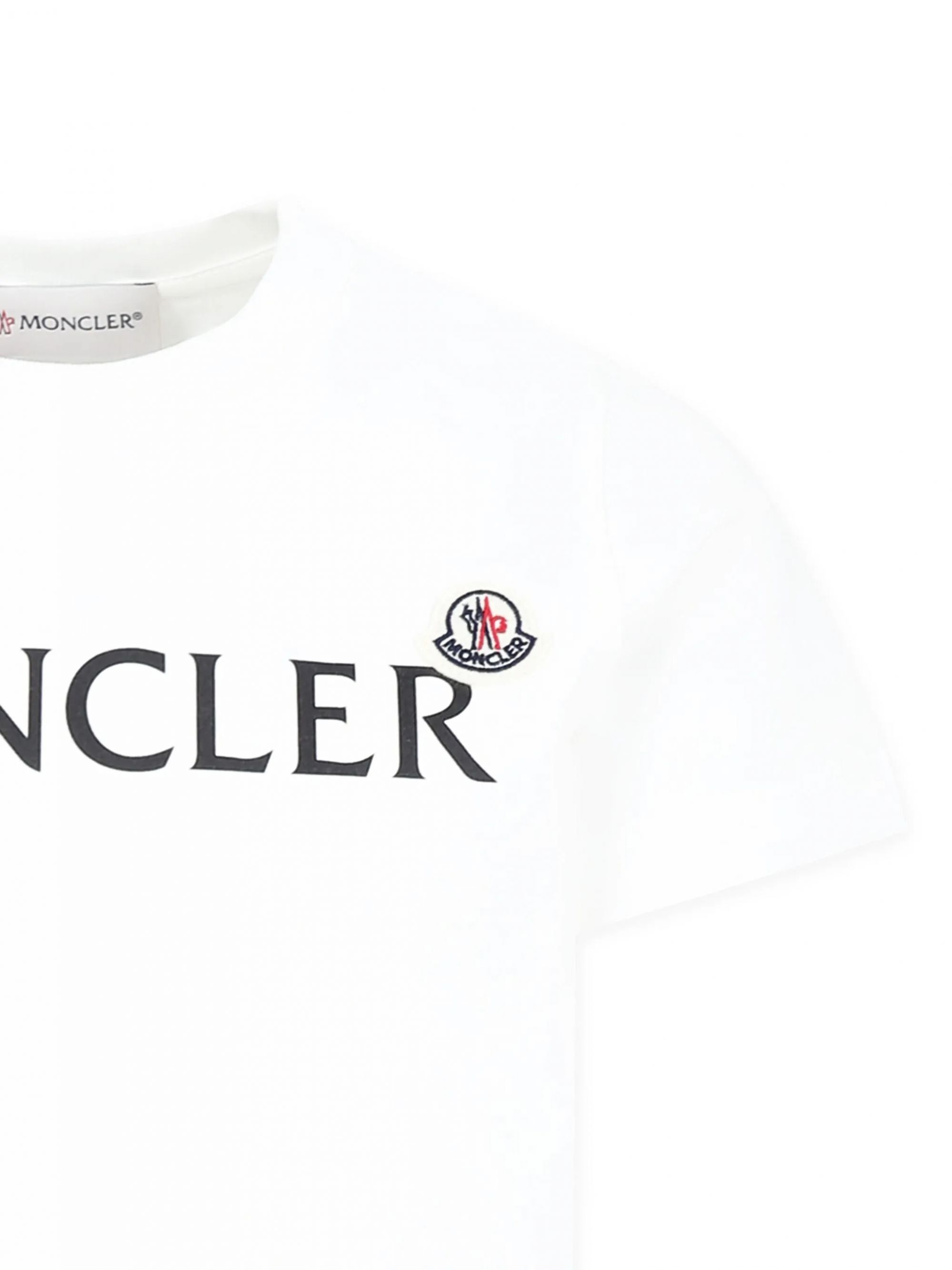 MAGLIA MANICHE CORTE MAGLIA MANICHE CORTE