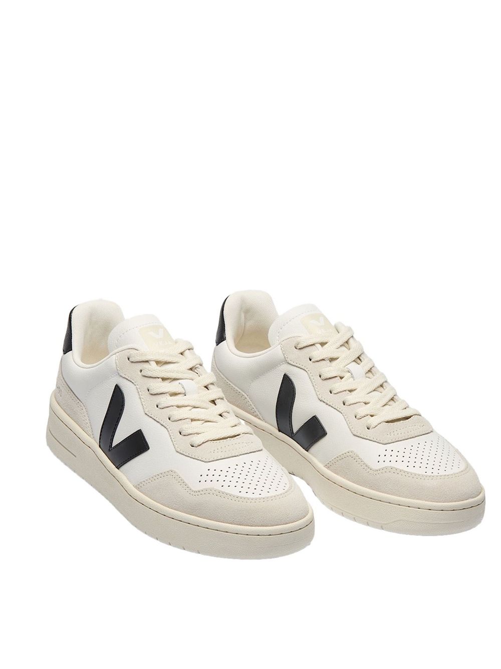 VEJA VD2021061 White Black Sneakers Sustainable style for your everyday look