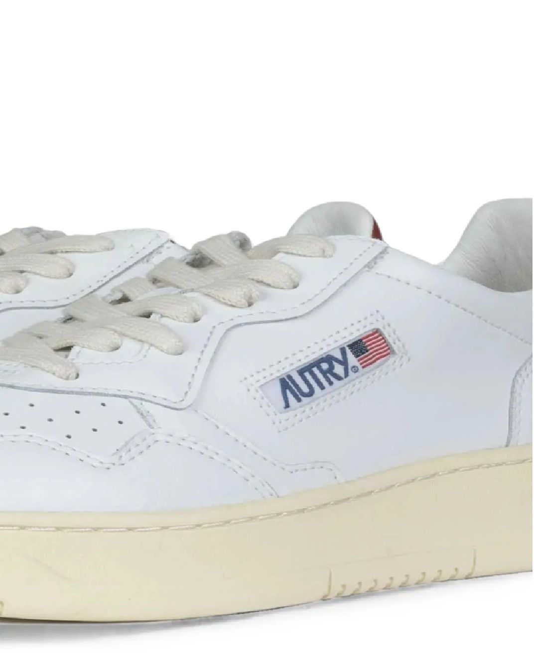 Autry Medalist Low Sneakers Woman Autry Medalist Low Sneakers Donna