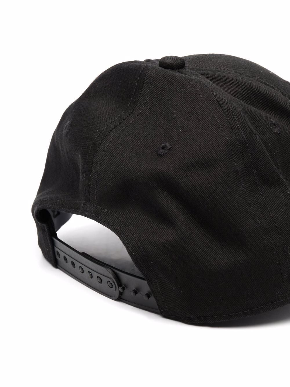 Women's GOLDEN GOOSE DB Baseball Cap Women's black baseball cap with logo from Golden Goose DB. Curved brim & adjustable design.