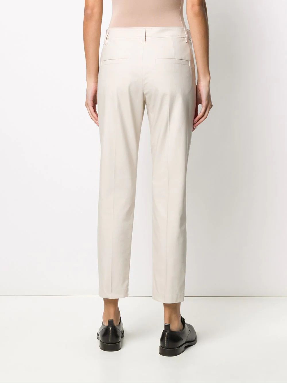 Women's BRUNELLO CUCINELLI Tapered Cigarette Trousers Elegant BRUNELLO CUCINELLI cigarette trousers for women. Tapered fit, regular length.
