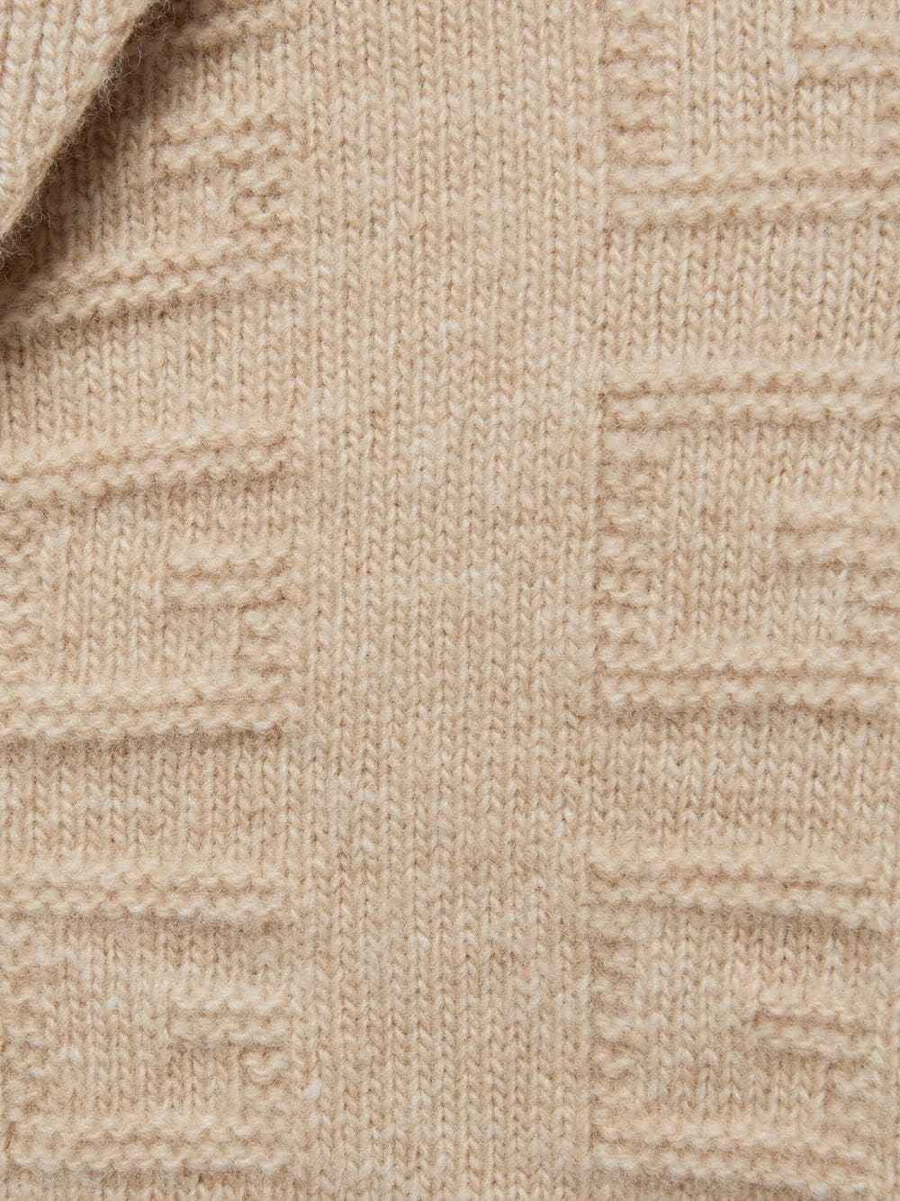 Kids Gucci Cardigan: Revers, Shawl, Buttons, Beige/Multicolor Stylish Gucci Kids cardigan featuring revers, shawl, buttons, and beige/multicolor.