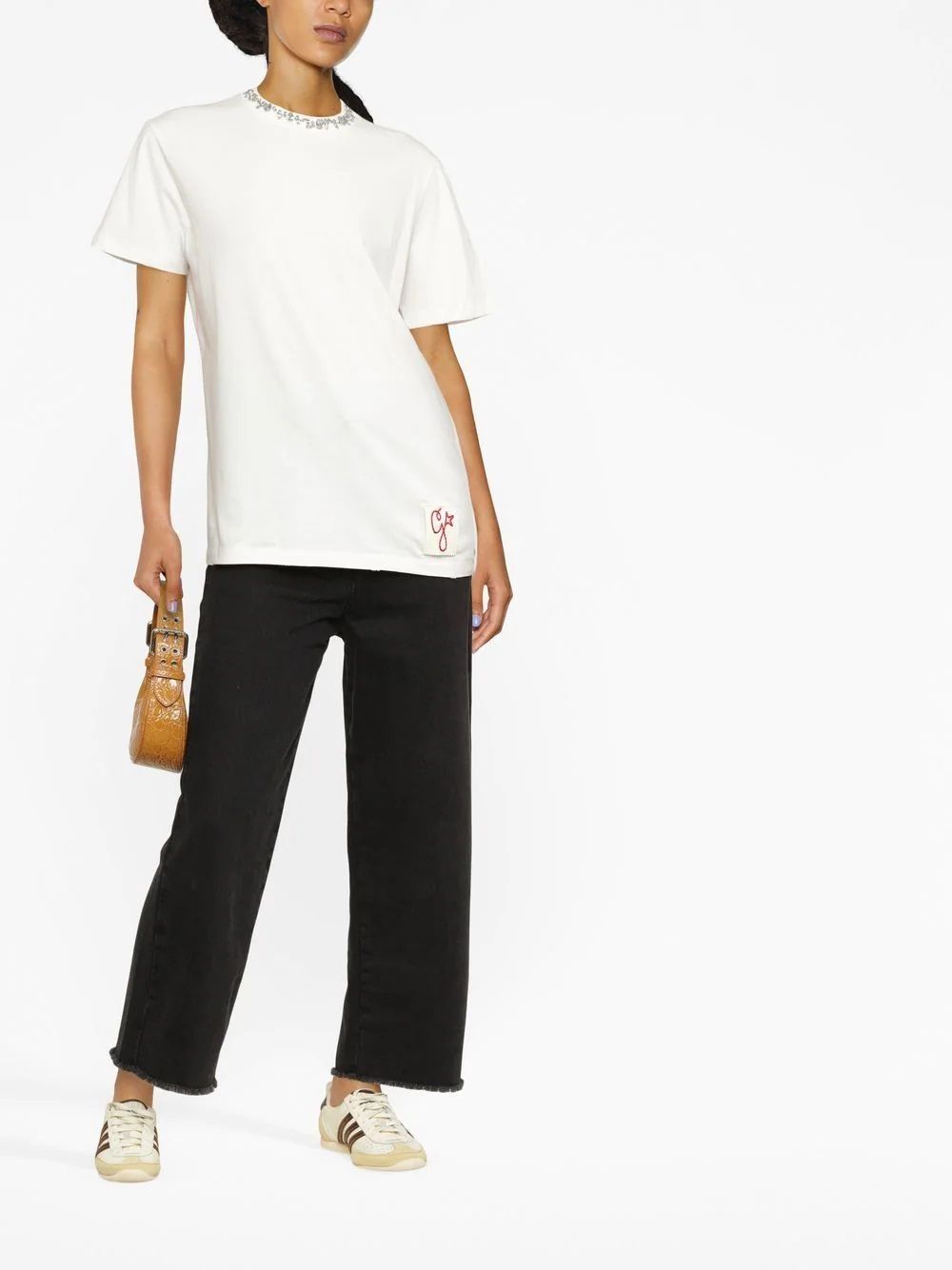 Golden Goose DB Women's T-Shirt   Women's white cotton T-shirt by Golden Goose DB with embroidery & short sleeves.