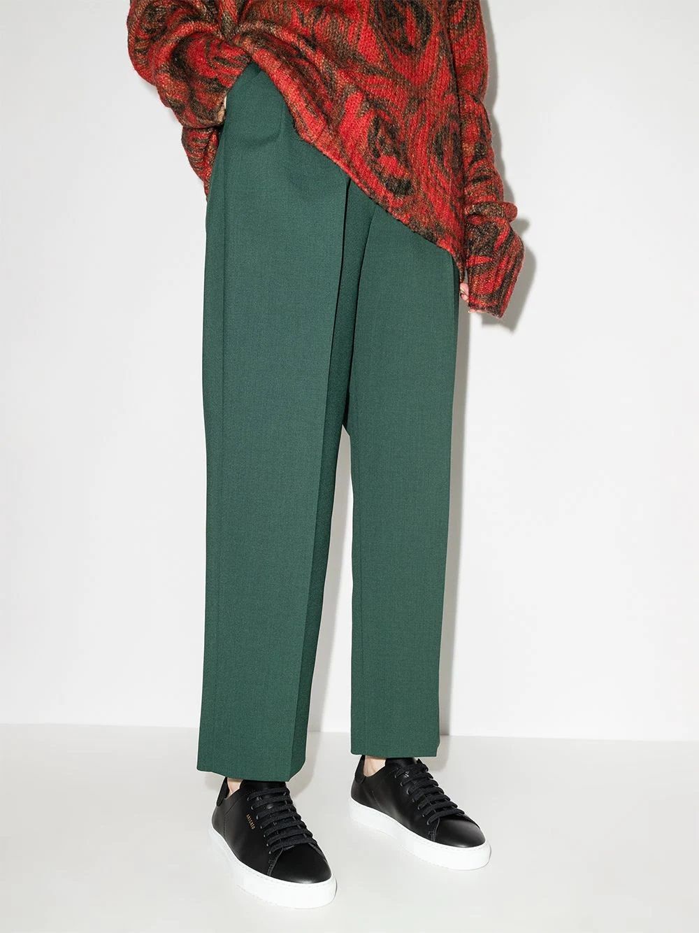 AXEL ARIGATO CLEAN 90 Women's Sneakers Upgrade your shoe game with these sleek leather sneakers from Axel Arigato. Featuring a lace closure and round toe, these black sneakers are a must-have for any fashion-forward woman. Made with 100% leather for durability and style.