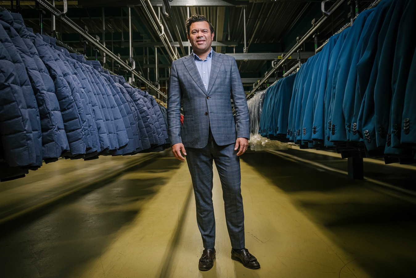 Joris Aperghis in magazijn