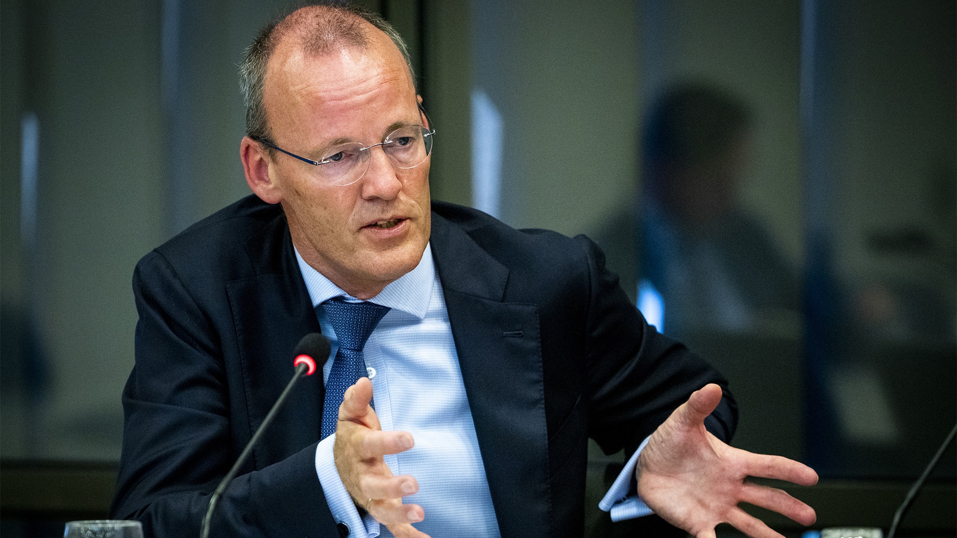 Klaas Knot DNB corona maatregelen handen