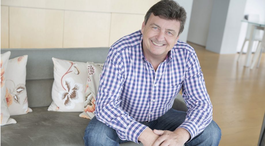 Andrew Barnes werkweek uren