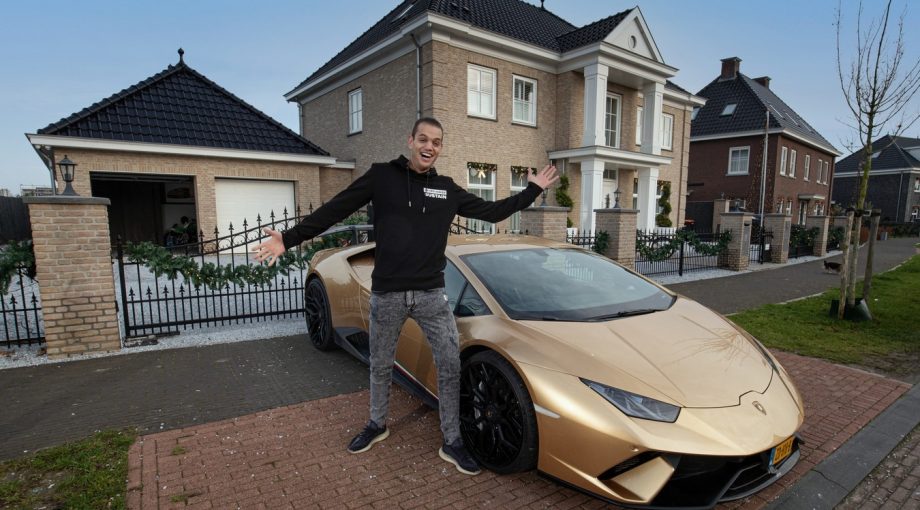 Chahid Charrak gouden lamborghini