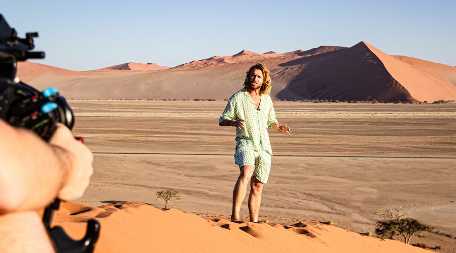 Charlie travels corona woestijn
