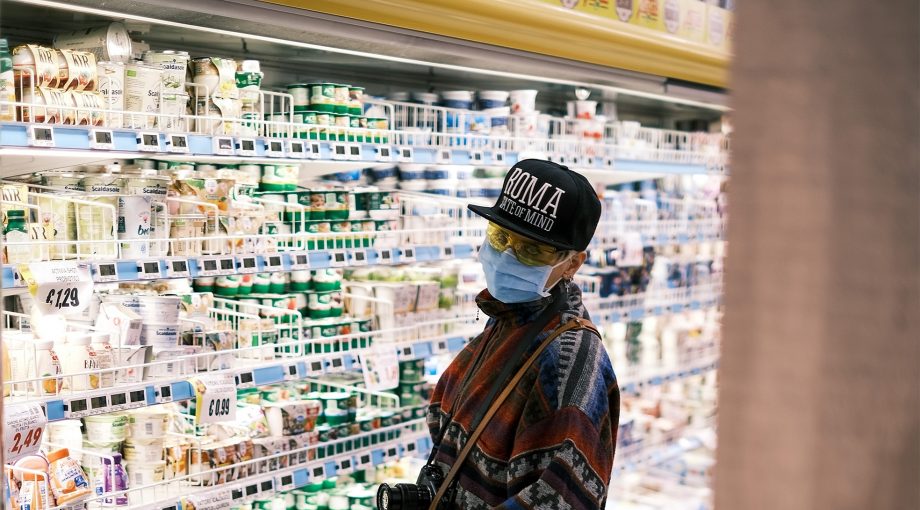 Deen supermarkt mondkapje corona verplichting