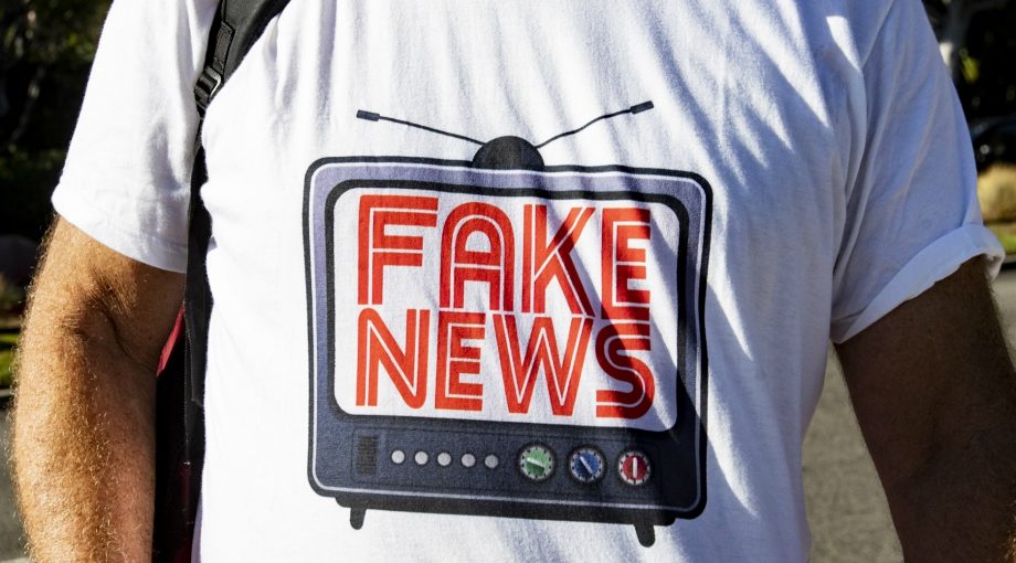 Fakenews tshirt