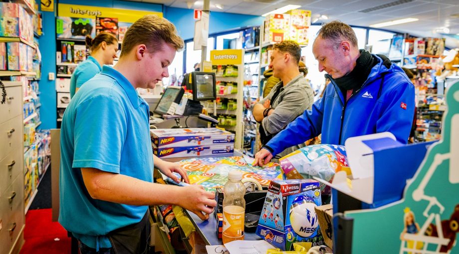 Intertoys Witteveen Blokker speelgoed winkelstraat