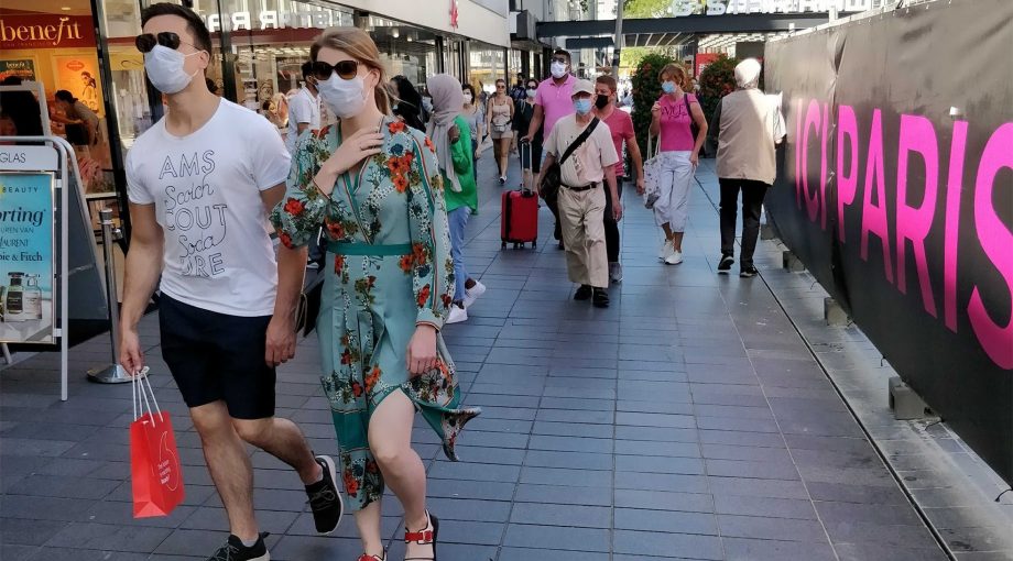 Lijnbaan publiek Rotterdam mondkapjes