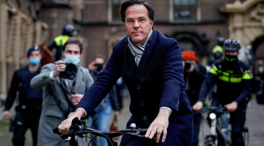 Mark Rutte Eric Wiebes kabinet gevallen demissionair koning