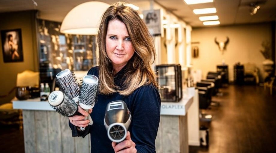 Marlene Cremers 46 eigenaresse van Marna Hairclub