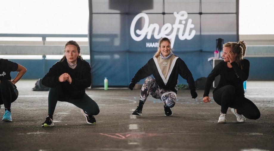 Onefit Yoga bootcamp De Dakkas