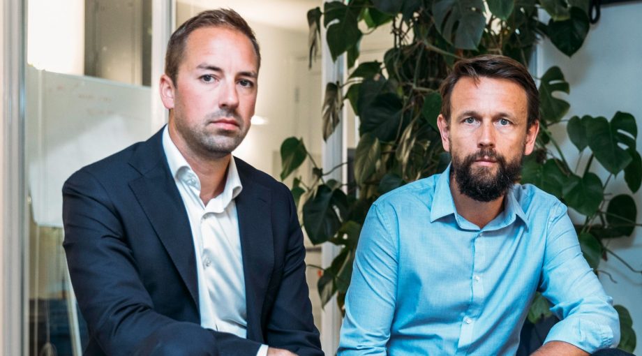 Rick Schevers (l) en Evert van der Weijden van flexbedrijf TCP: ‘Wij faciliteren in een proces dat door de overheid enorm complex is gemaakt.’ © Rebecca Fertinel