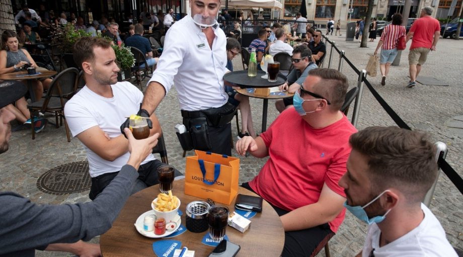 Won Yip horeca amsterdam terras mondkapjes corona