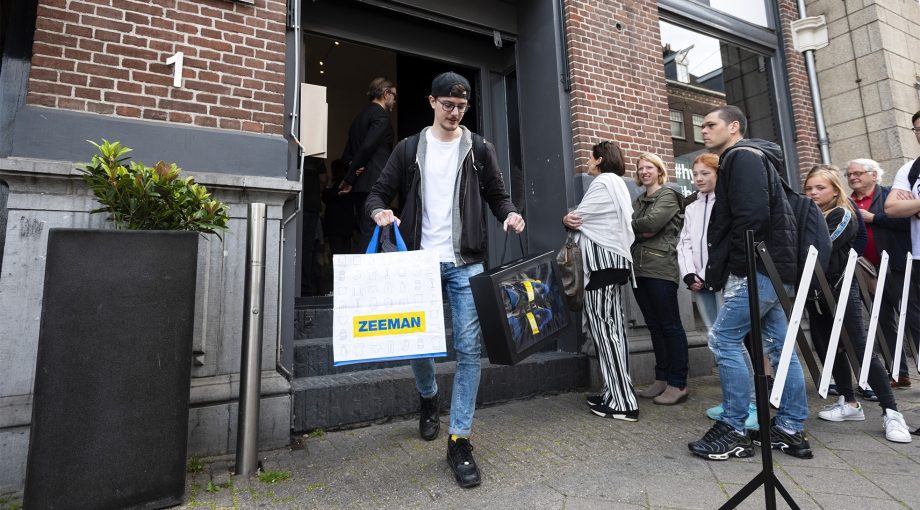 Zeeman sneakers store