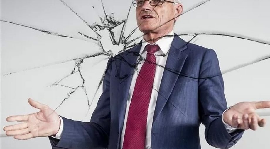 Gerard sanderink ruiten rechtszaak strukton oranjewoud cybercharlatan